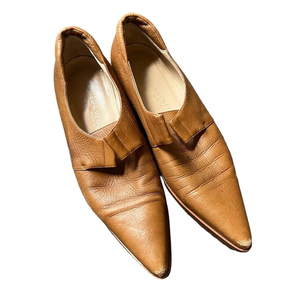 Bottega Veneta Pointed Toe Camel Loafers, size 6